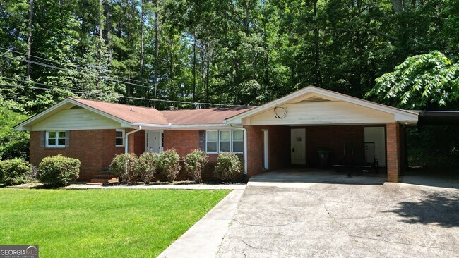 Primary Photo - 5 Circle Dr