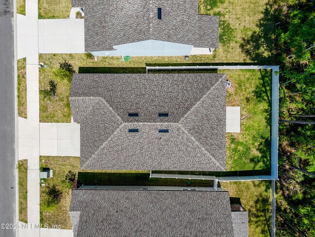 Building Photo - 14656 Macadamia Ln