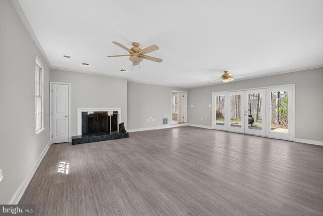 Building Photo - 21733 Oatlands Rd