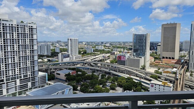 Building Photo - 90 SW 3rd St