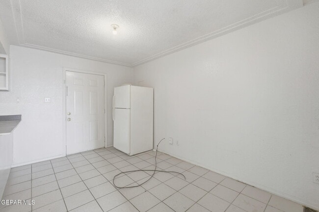 Building Photo - 13113 Violeta Ln