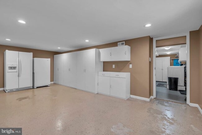 Building Photo - 721 Rancocas Ave