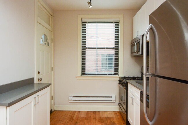 Building Photo - 2320.5 N Rockwell St