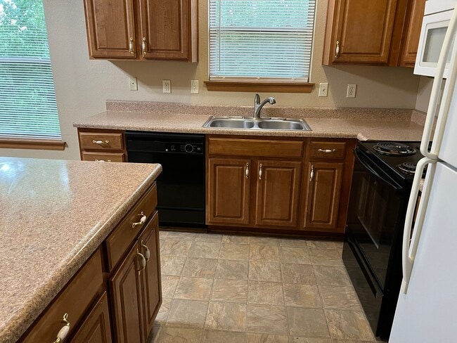 Building Photo - 1949 S Powahatan Ct