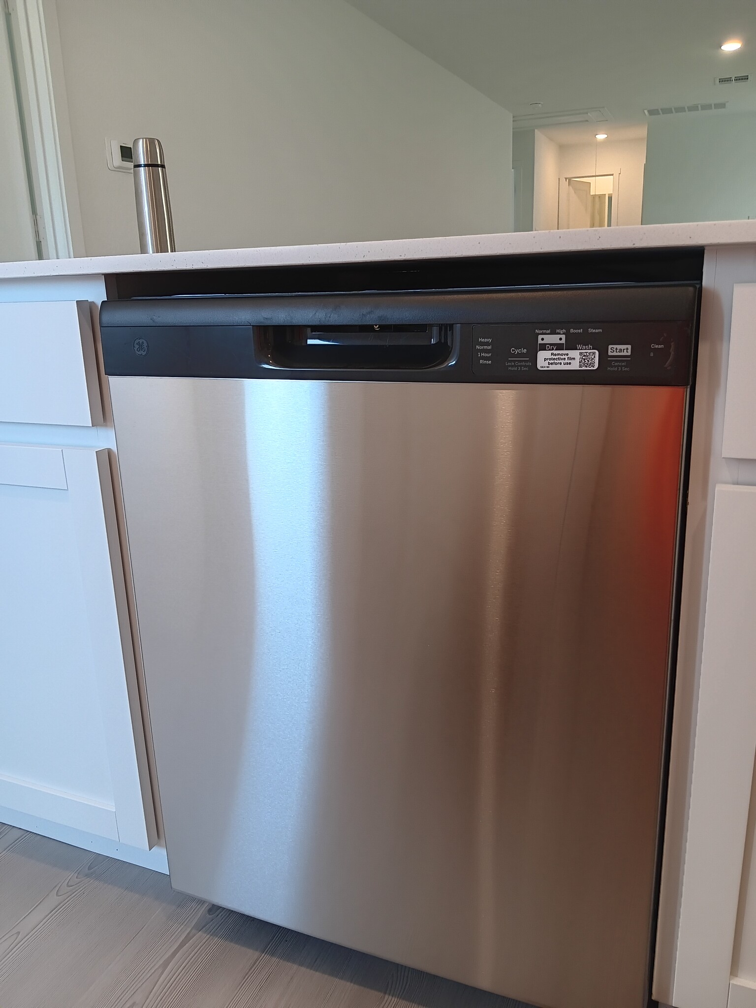New dishwasher - 20336 Red Coral