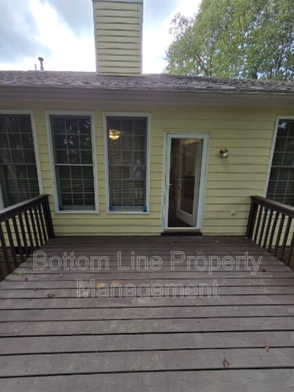 Building Photo - 7803 Harrington Woods Rd