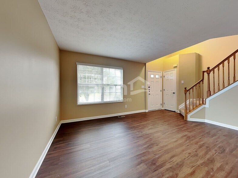 Building Photo - 150 Brittony Woods Dr