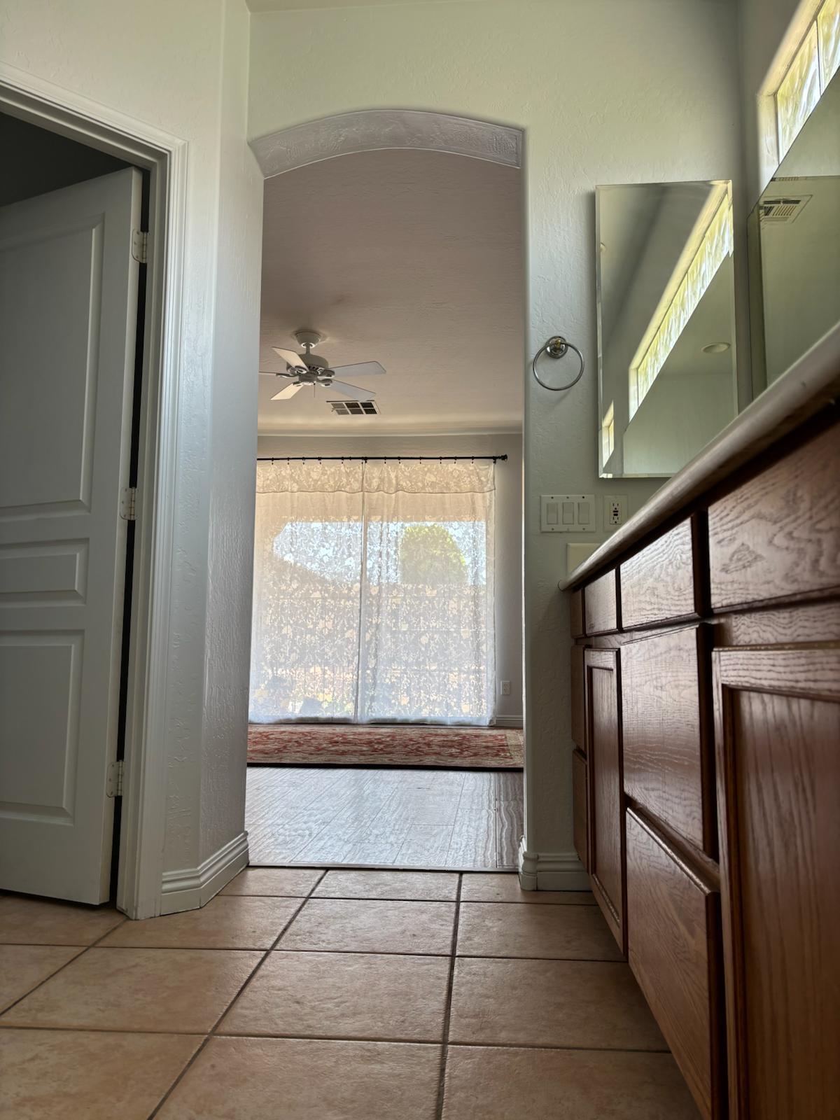 Building Photo - 3131 S Chatsworth Cir