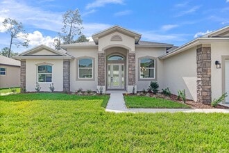 Building Photo - 5 Eastvue Pl