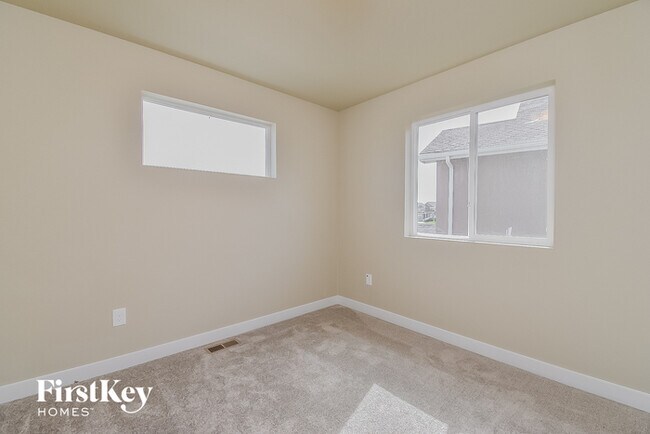 Building Photo - 10345 Luneth Dr