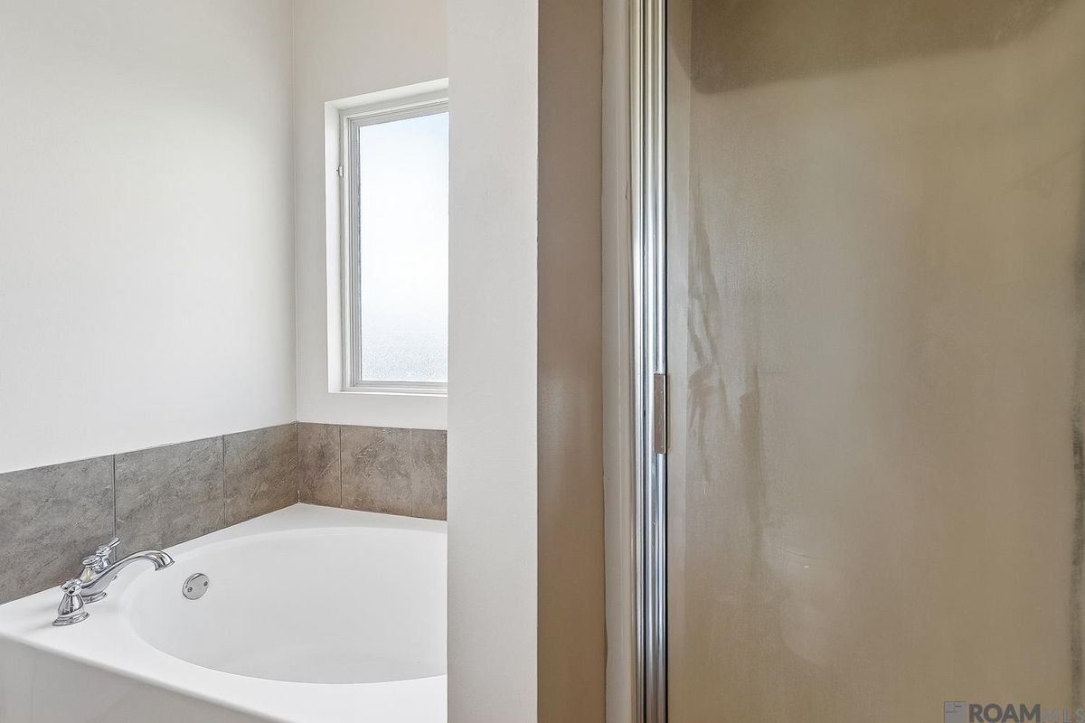 Building Photo - 11176 Merlo Dr