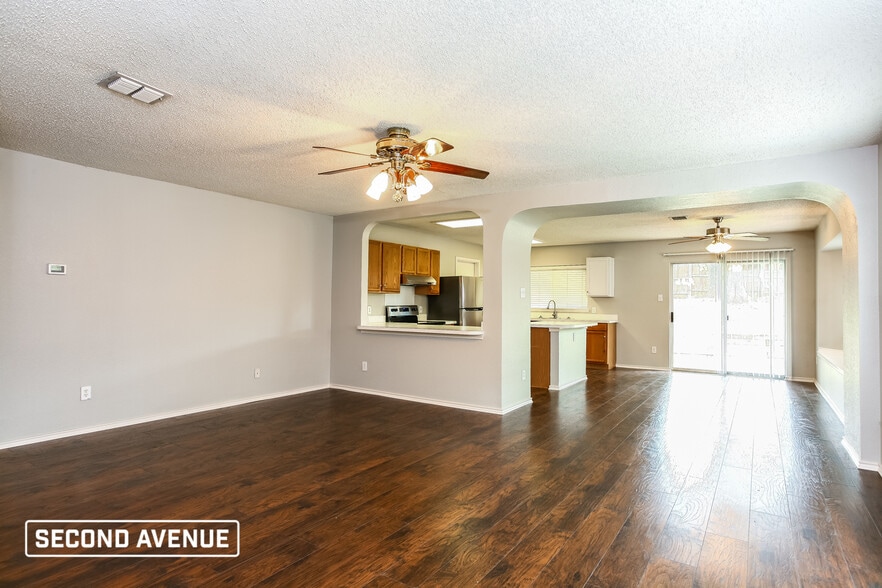 Building Photo - 2014 Brazos Dr