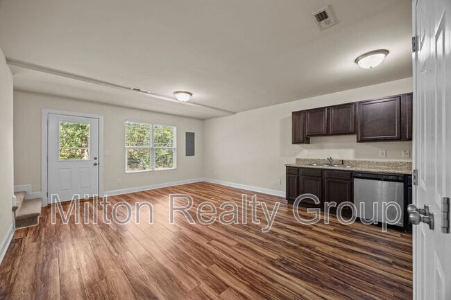 Building Photo - 26 River Stancil Dr