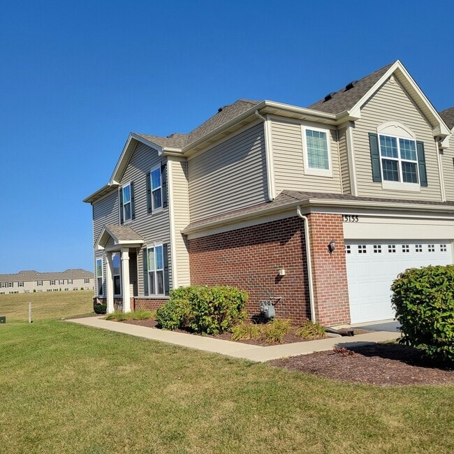 Building Photo - 15155 Quincy Cir