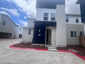 Building Photo - 1123 Bengal Loop