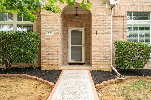 Building Photo - 817 Santa Cruz Dr