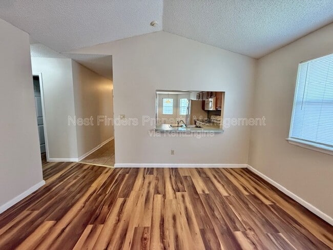 Building Photo - 2641 Sam Houston Pl