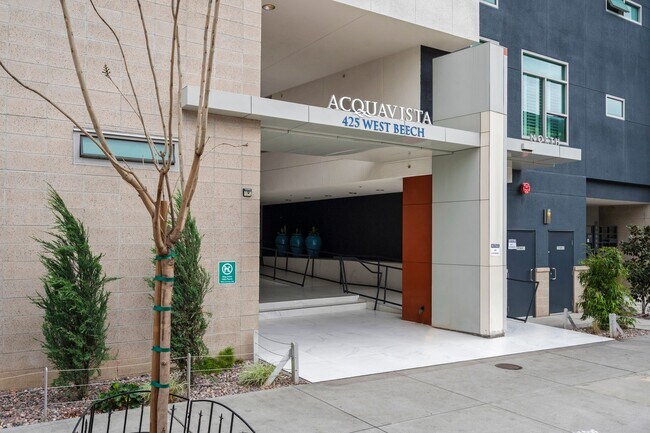 Building Photo - Light and Bright Little Italy 2-Bedroom at
