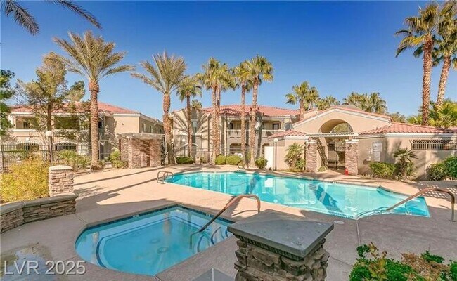 Building Photo - SILVERADO RANCH – 2ND FLOOR CONDO IN A GAT...