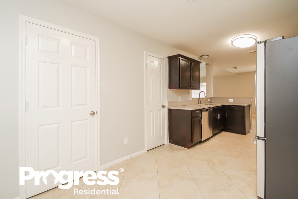 Building Photo - 6614 High Stone Ln