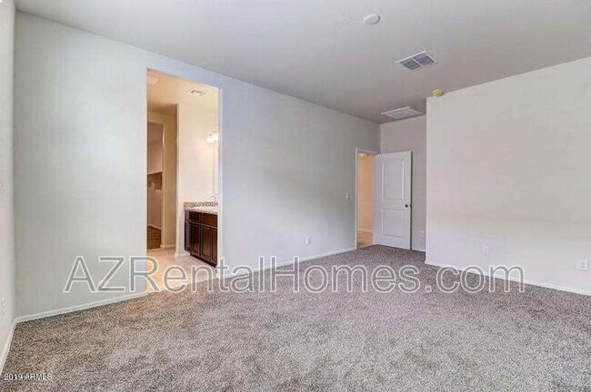 Building Photo - 37748 W Bello Ln