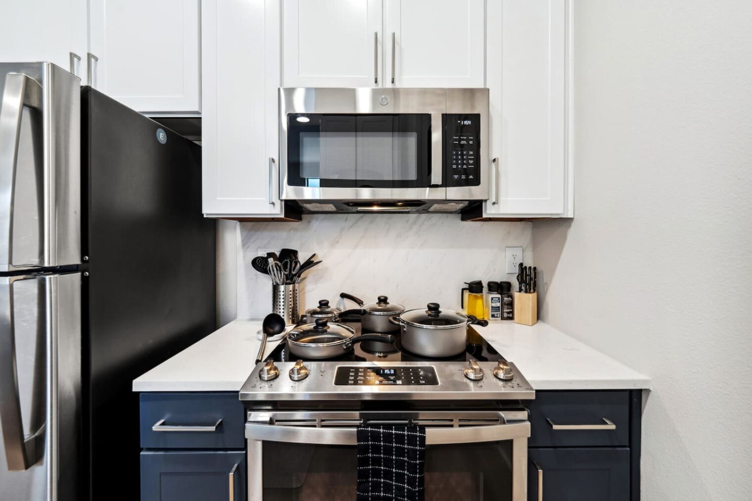 Building Photo - 2901 Indiana St