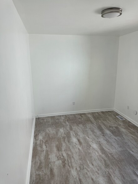 Building Photo - 3744 Cape Henry Ave