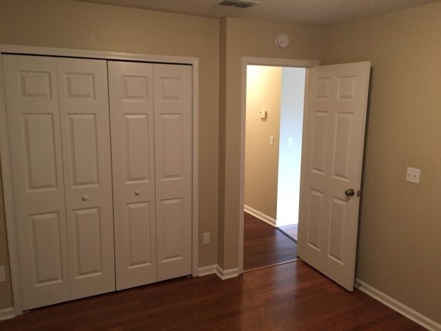 Building Photo - 578 Prindle Dr E