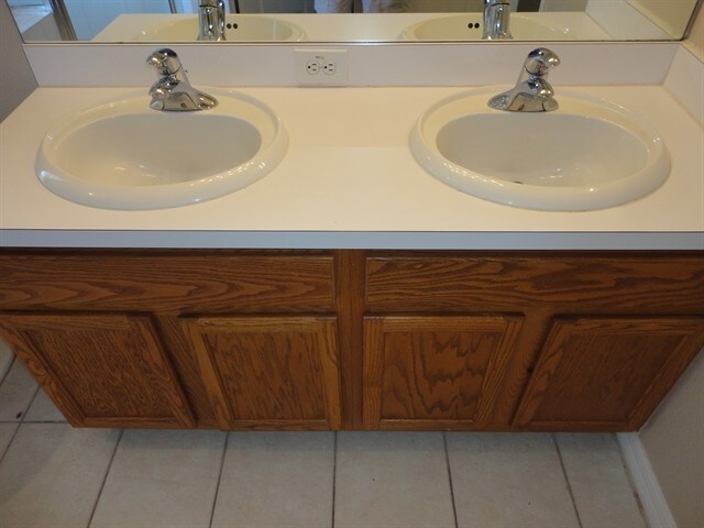 Building Photo - 25741 Crippen Dr