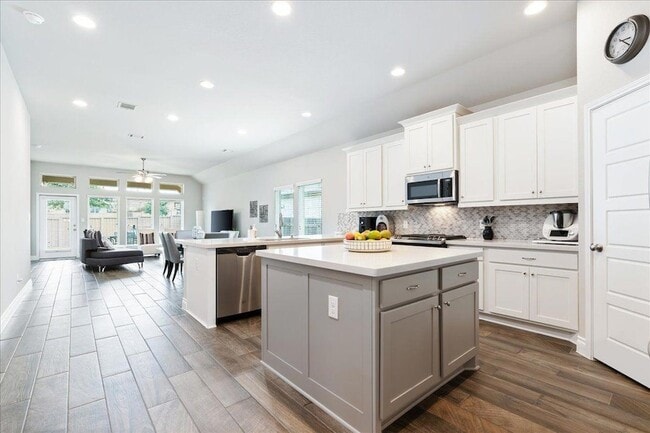 Building Photo - 217 Cherokee Rose Cir