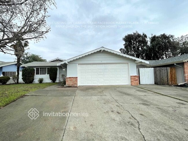 Building Photo - 1800 Alford Dr