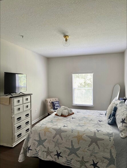 Building Photo - 8227 Lobster Bay Ct