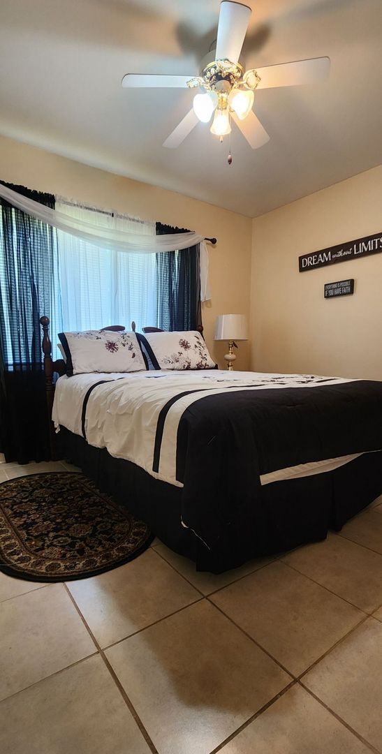 Building Photo - Charming 3-Bed, 2-Bath Home in Desirable N...