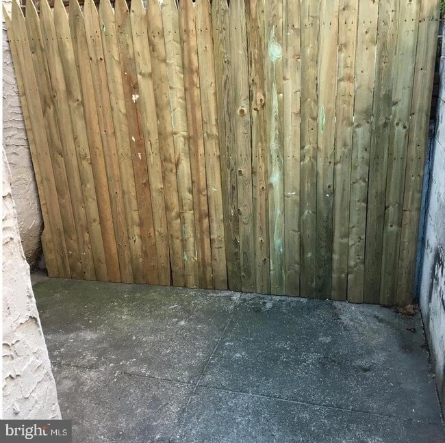 Building Photo - 2424 S Orkney St