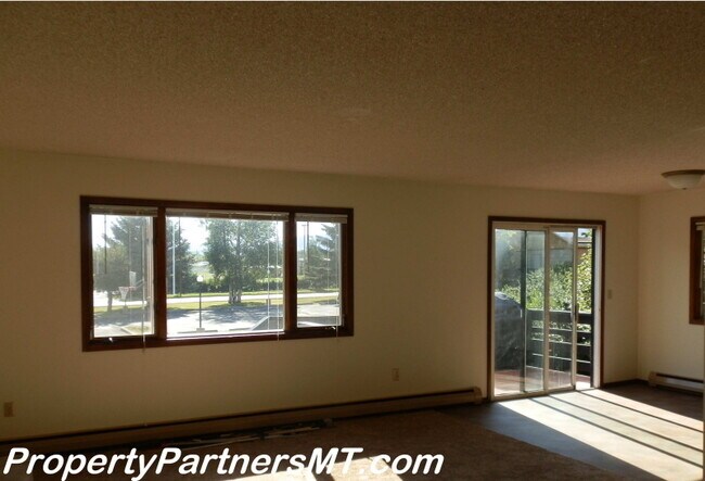 Building Photo - 312 N 16th Ave