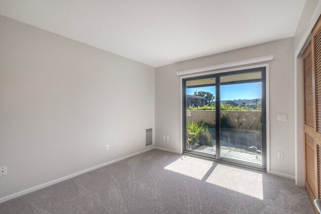 Building Photo - 2239 Del Mar Scenic Pkwy