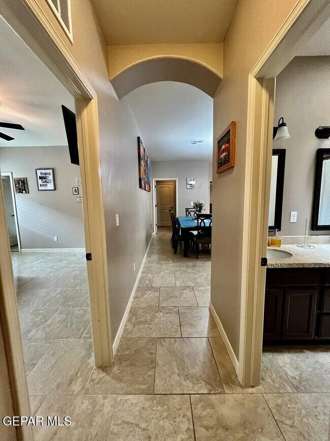 Building Photo - 14664 Igor Kaleri Ave