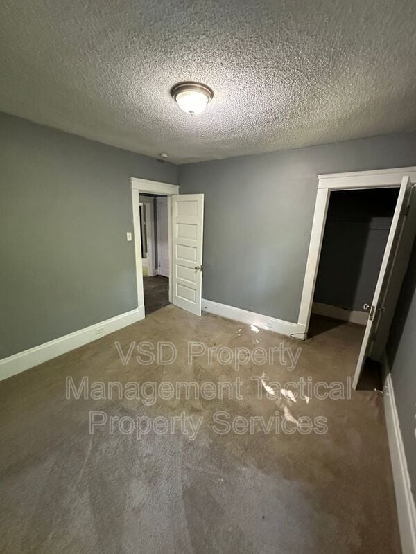 Building Photo - 3901 W 36th St