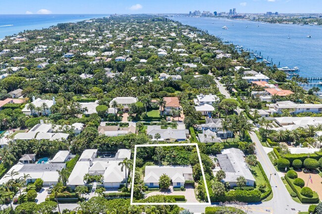 Building Photo - 246 Merrain Rd