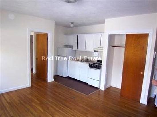 Primary Photo - 168 N Beacon St