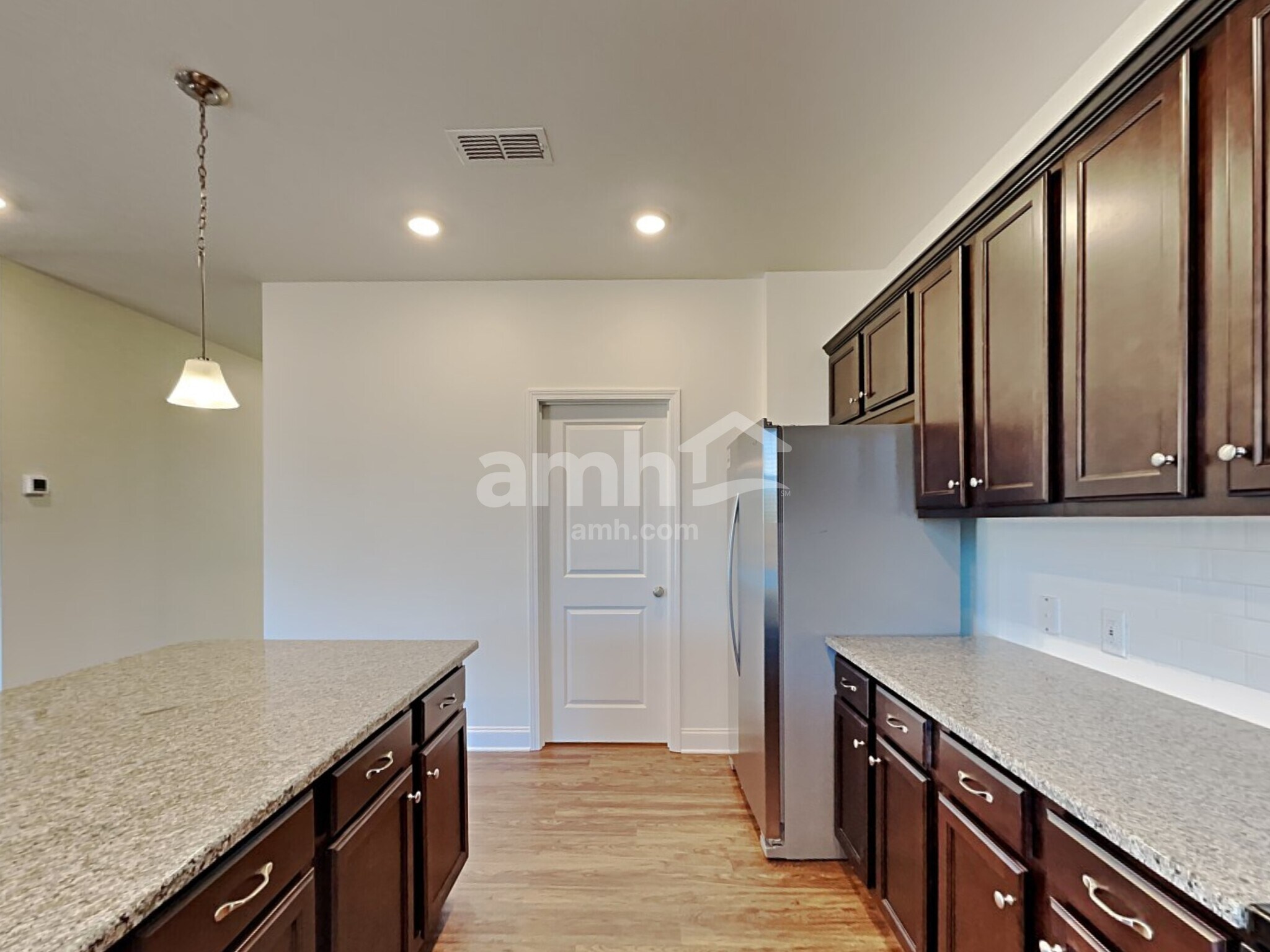 Building Photo - 158 Larragan Dr
