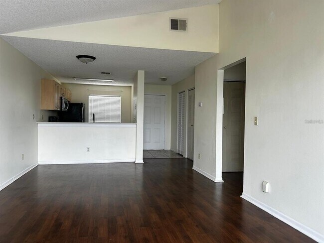 Building Photo - 2556 Woodgate Blvd