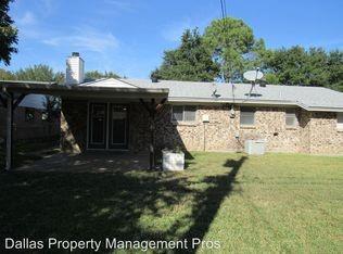Building Photo - 3210 McCollum St