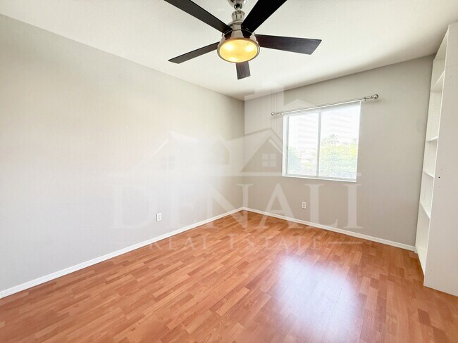 Building Photo - 4431 E Badger Way
