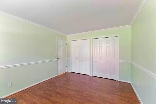 Building Photo - 221 Crocker Dr