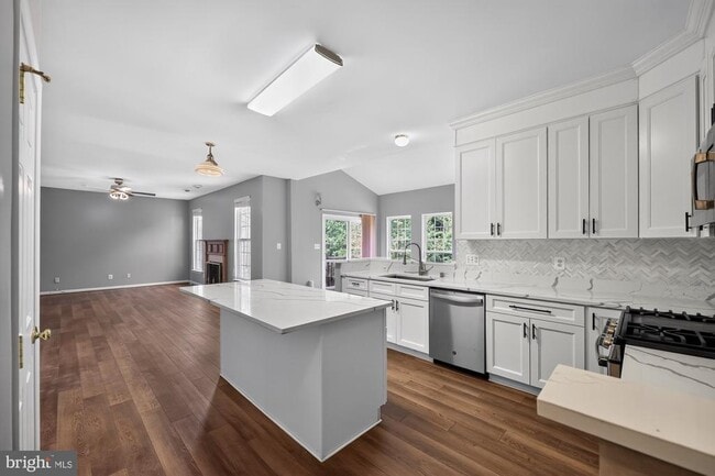 Building Photo - 17694 Avenel Ln
