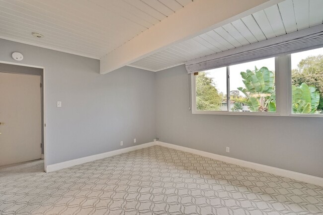 Building Photo - Welcome Home!!! Great Santa Clara Pomeroy ...