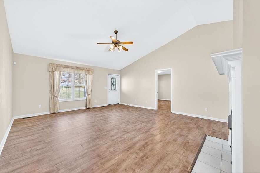 Building Photo - 39 Calloway Dr