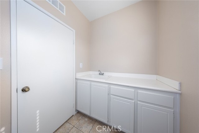 Building Photo - 2985 Breezy Meadow Cir