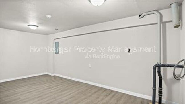 Building Photo - 10420 E Mission Ave